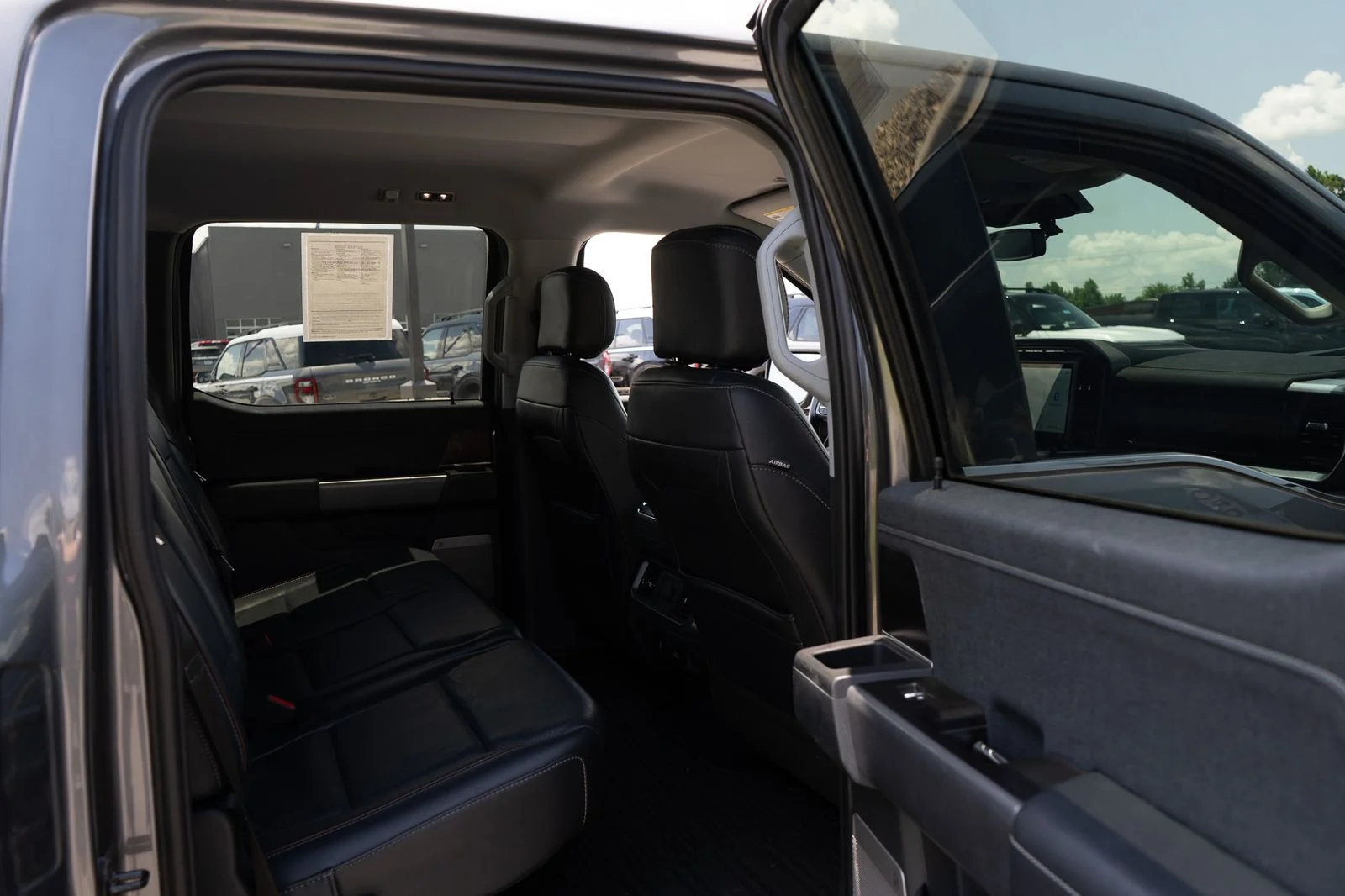 Used 2021 Gray Metallic Ford Lariat image 20
