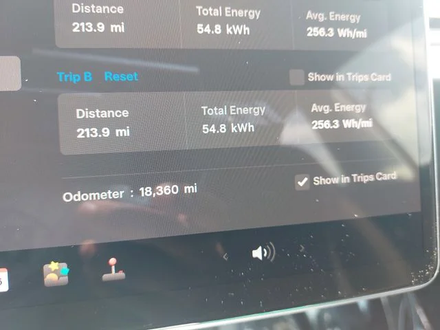 Used 2025 White Tesla Long Range image 19