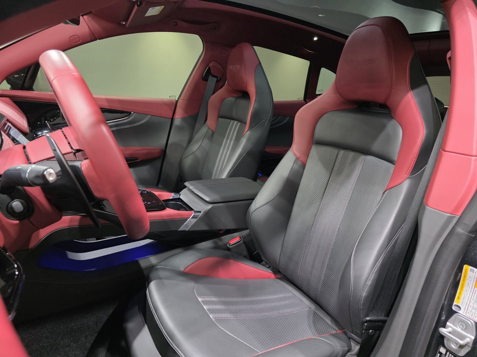 Used 2025 Xenon Grey Aston Martin 707 image 12