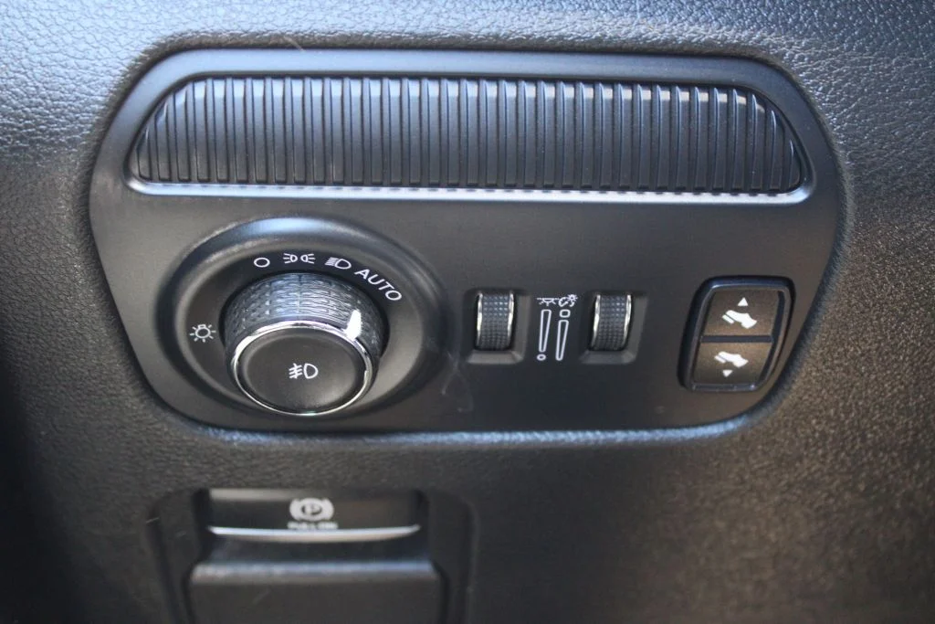 Used 2024 Black Jeep Series II image 31