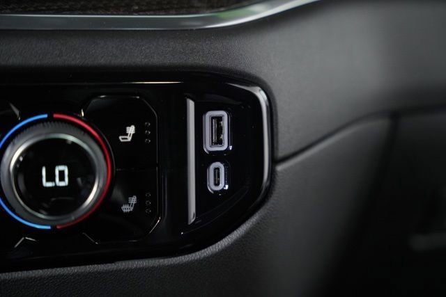 2026 Chevrolet Silverado 1500 RST - Photo 16