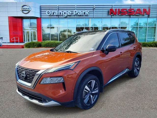 Used 2022 Orange Nissan Platinum image 4