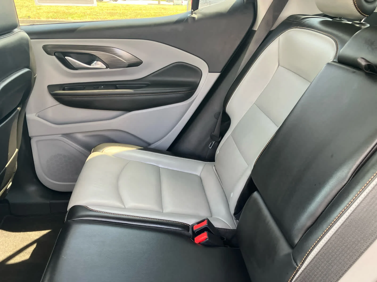 Used 2019 Quicksilver Metallic GMC SLT image 31