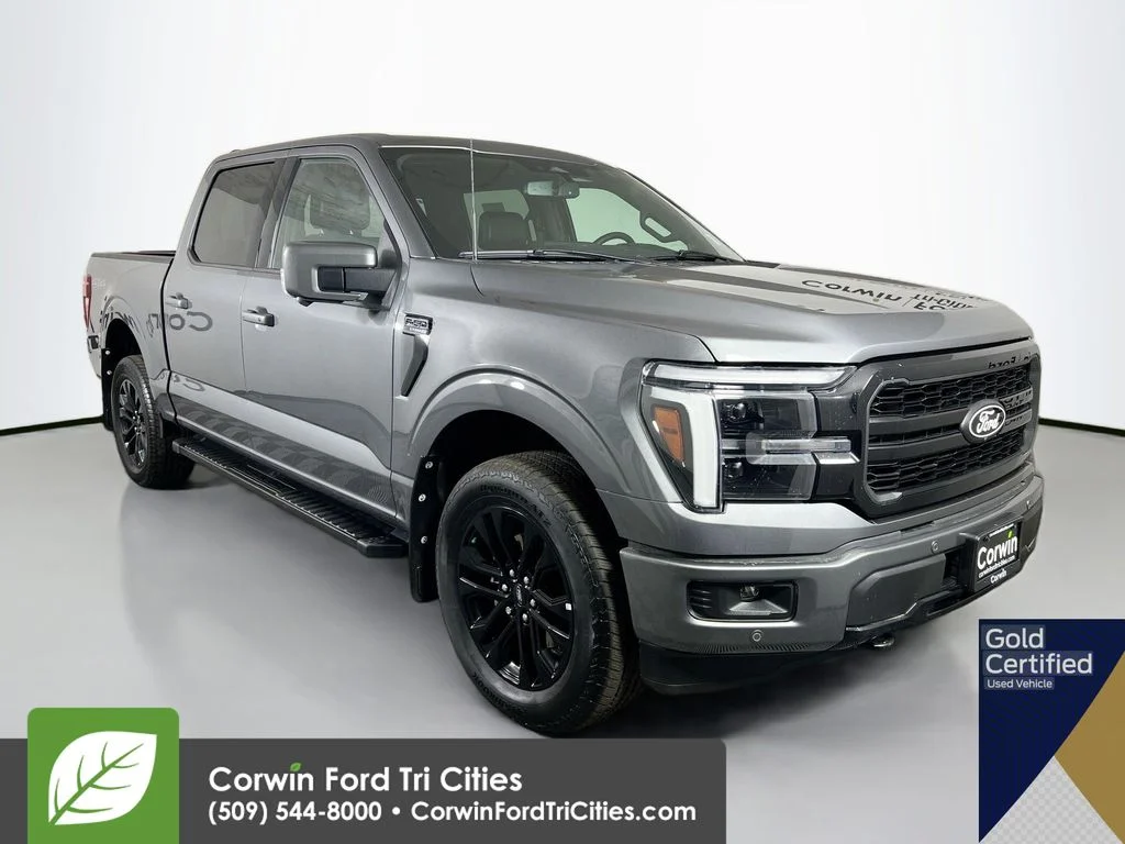 2025 Ford F-150 Lariat 4x4 SuperCrew 145 in's photo
