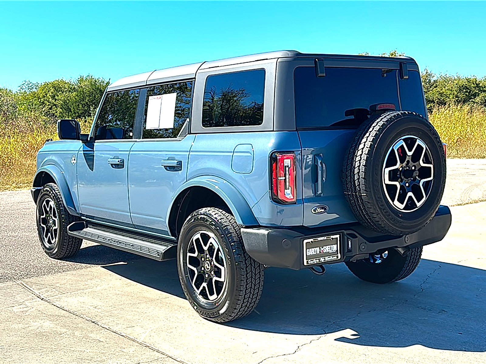 Used 2025 Azure Gray Metallic Tri-Coat Ford Outer Banks image 6