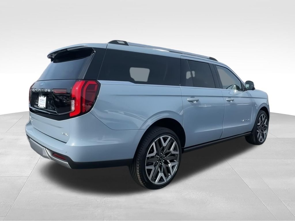 New 2026 Gray Ford Platinum image 8