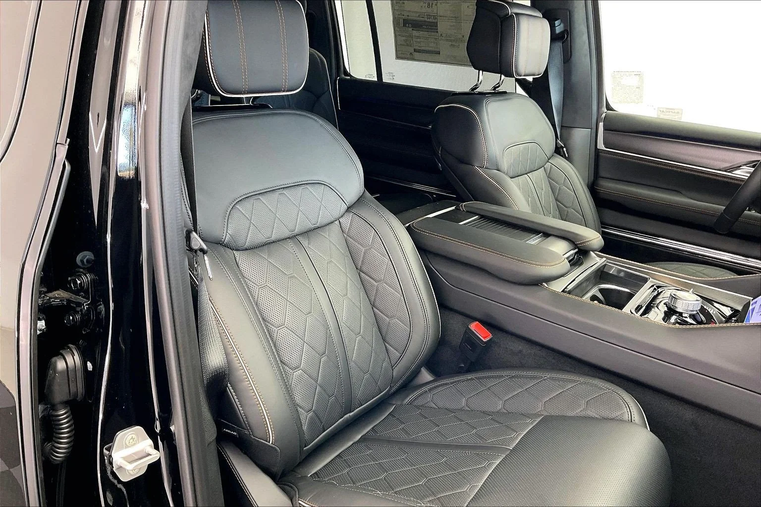 New 2026 High Gloss Black Jeep Summit Reserve image 9