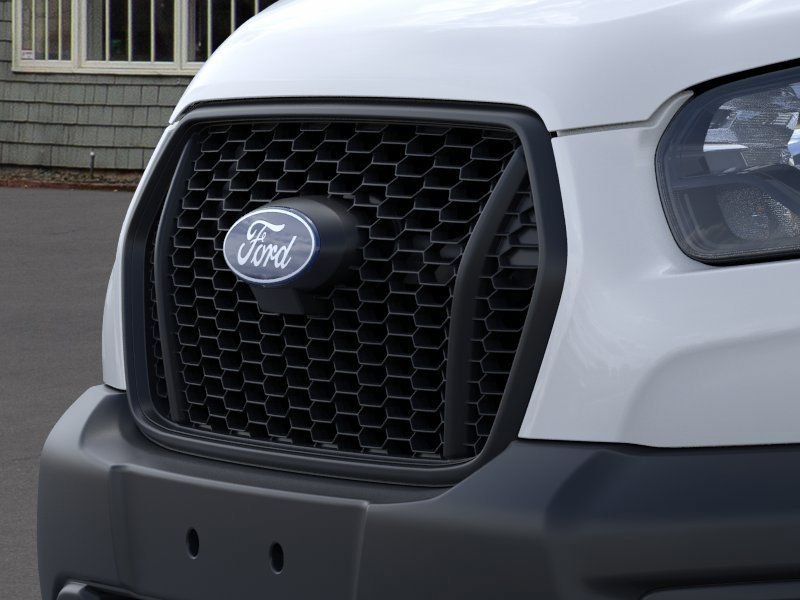 New 2026 Oxford White Ford XL image 17