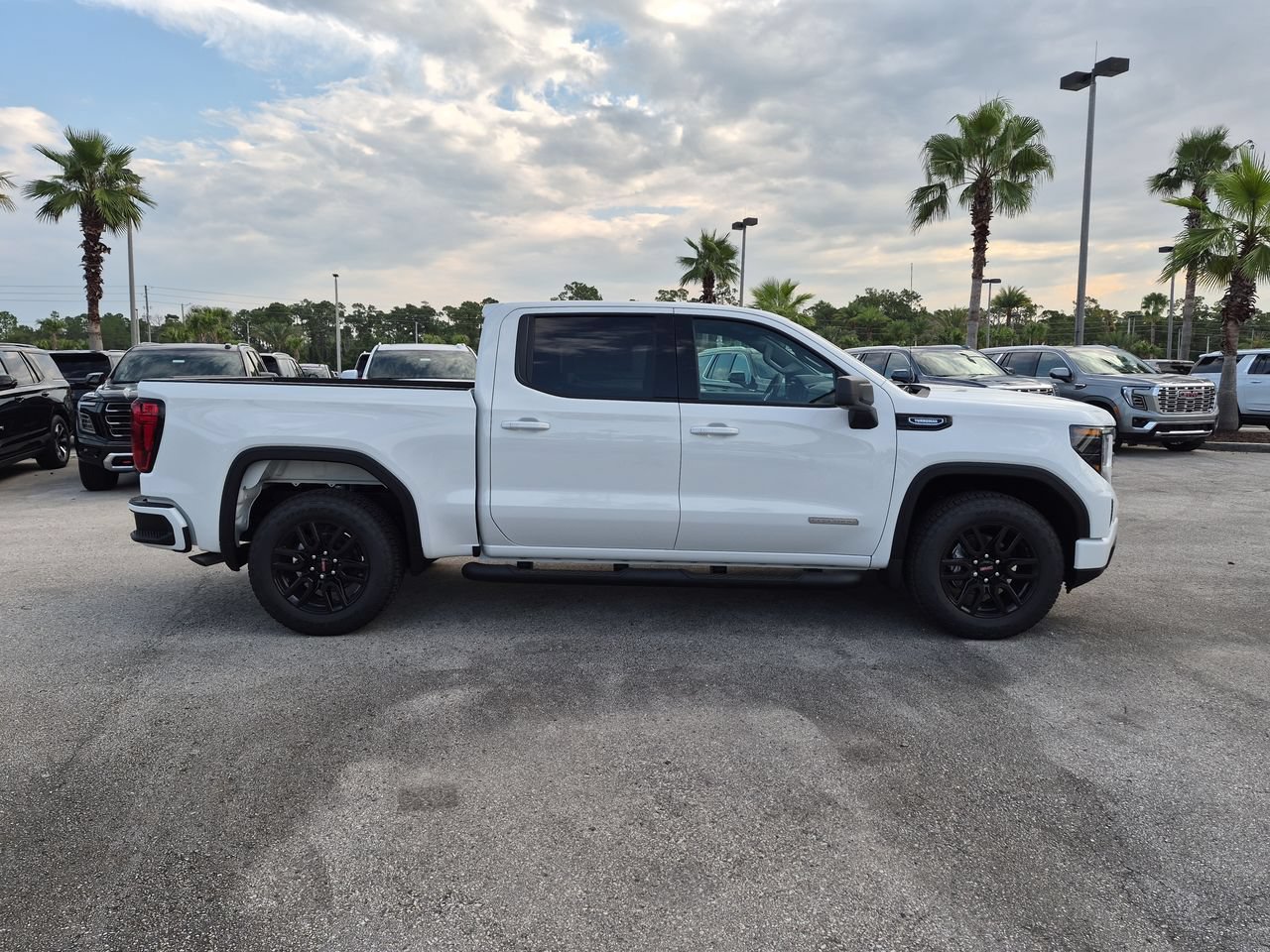 2026 GMC Sierra 1500 Elevation - Photo 9