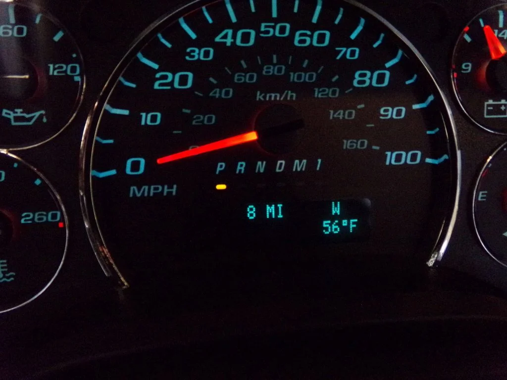 New 2025 Summit White GMC Work Van image 16