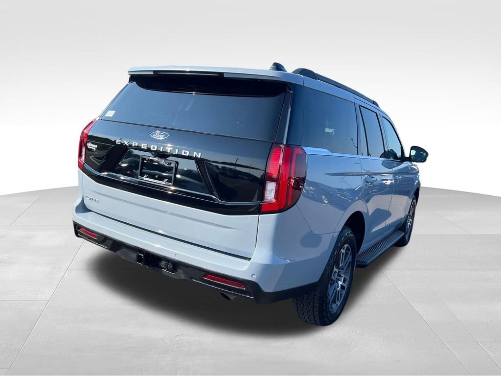 Used 2025 Gray Ford Active image 5