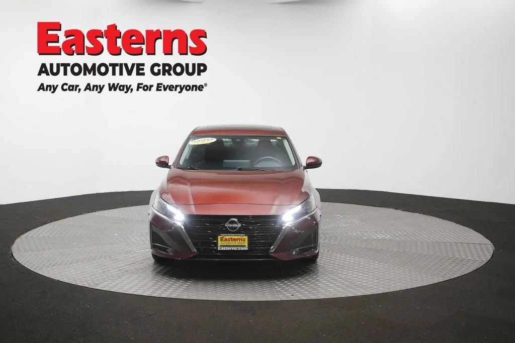 Used 2023 Red Nissan 2.5 SV image 56