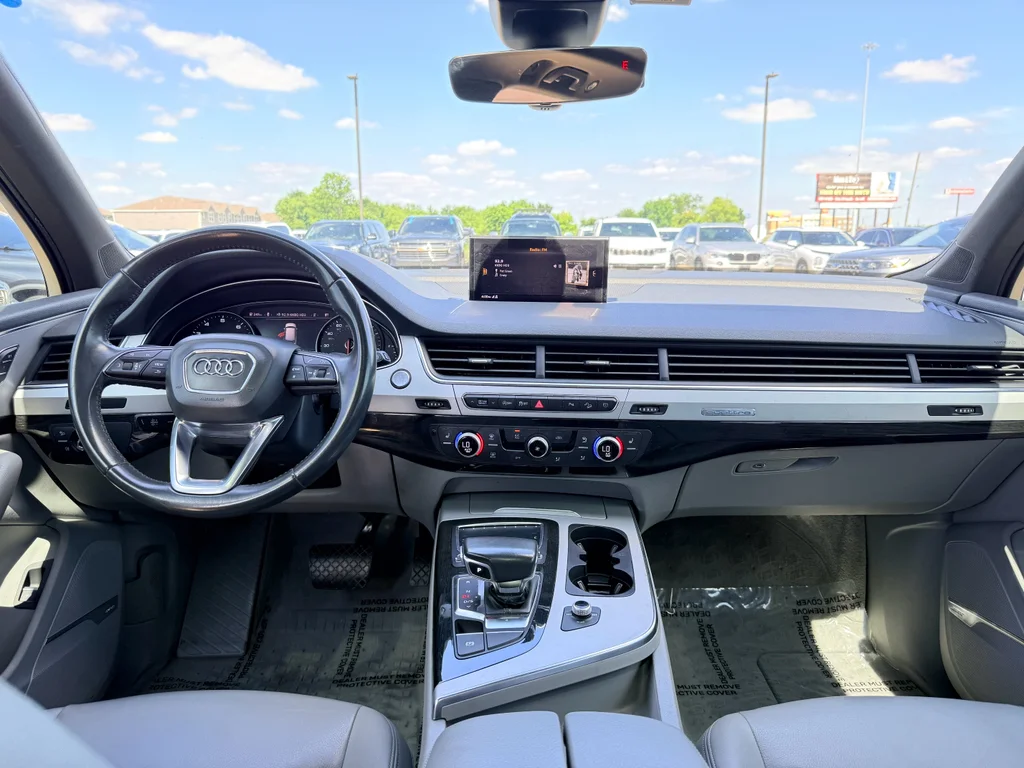 Used 2018 Ink Blue Metallic Audi Premium Plus image 14
