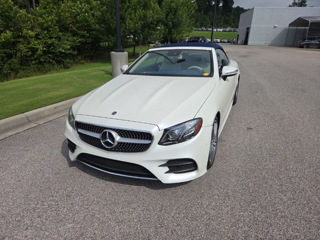 Used 2018 designo Diamond White Metallic Mercedes-Benz E 400 image 2