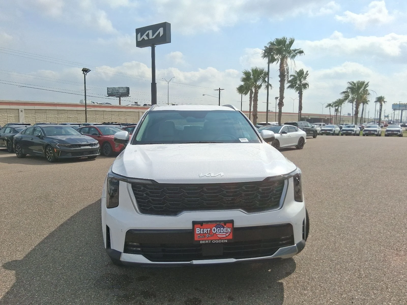 New 2026 White Kia EX image 2