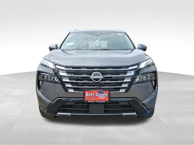New 2026 Gun Metallic Nissan Platinum image 2