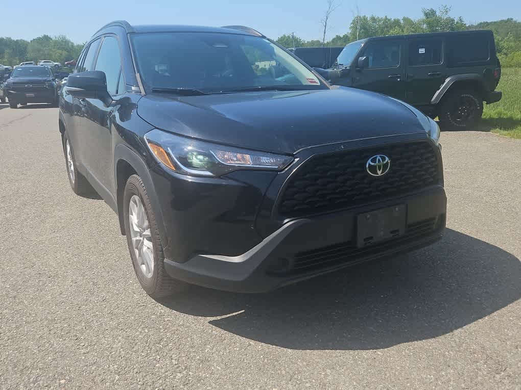 Used 2023 Jet Black Toyota LE image 6