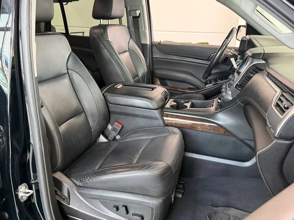 Used 2019 BLACK Chevrolet LT image 18