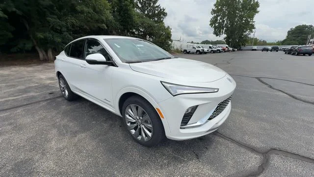 New 2026 White Frost Tricoat Buick Avenir image 2