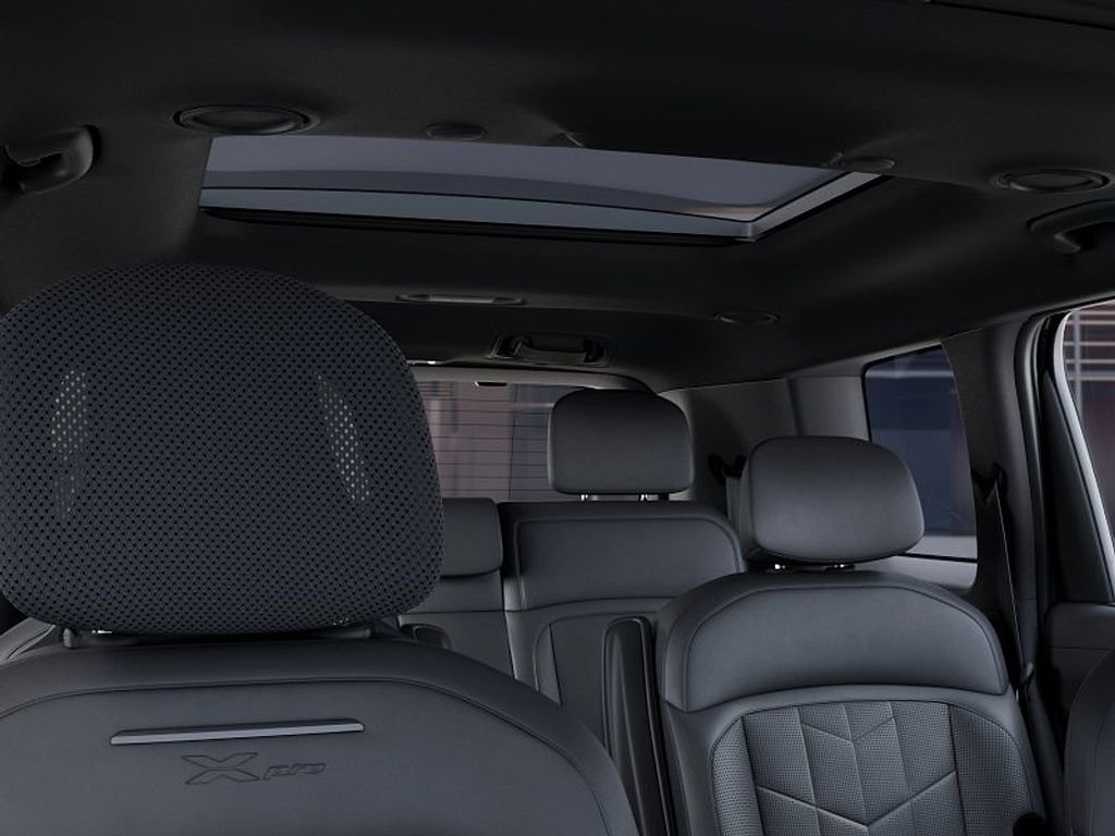New 2027 Black Jade Green Kia X-PRO SX image 27