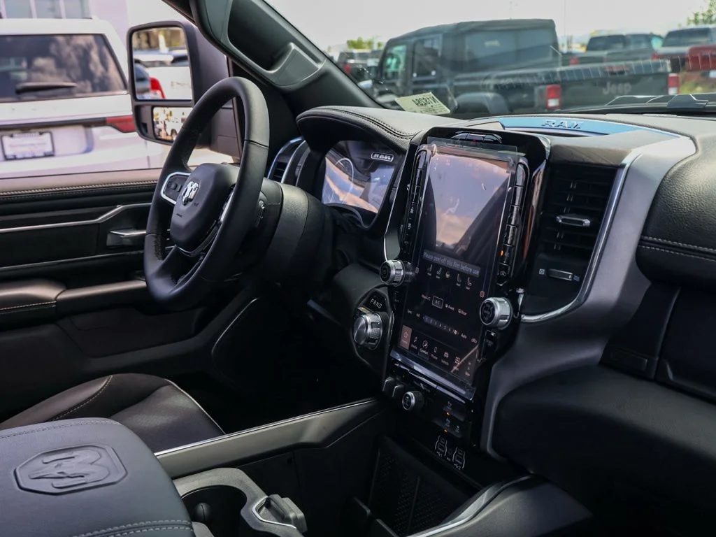 New 2026 Granite Crystal Metallic Clear-Coat Exterior Paint RAM Laramie Night Edition image 19