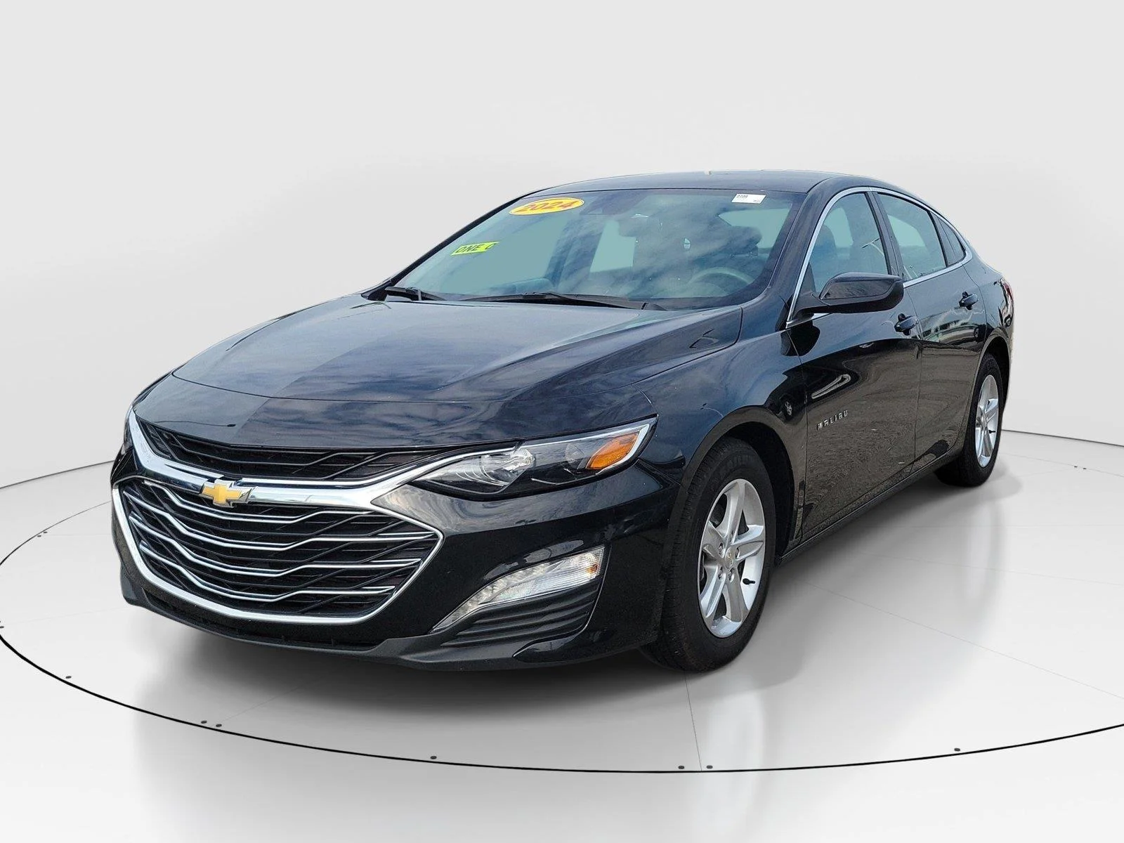 Used 2024 Chevrolet Malibu 1LT with VIN 1G1ZD5ST2RF143390 for sale in Hamilton, OH