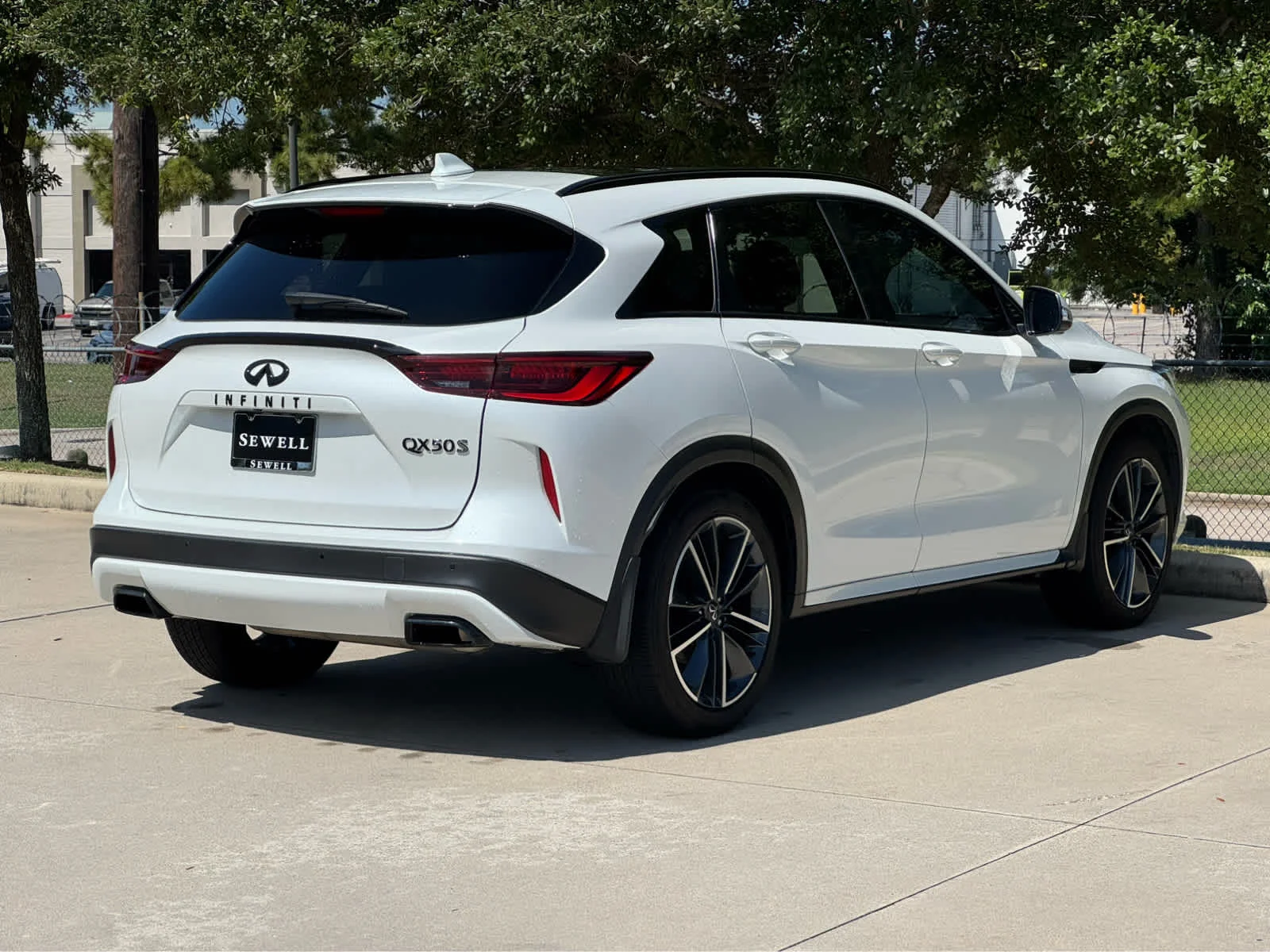 Certified Used 2023 Radiant White INFINITI SPORT image 5