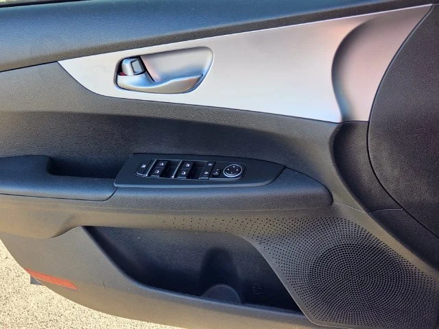 Used 2022 Gray Kia LXS image 27