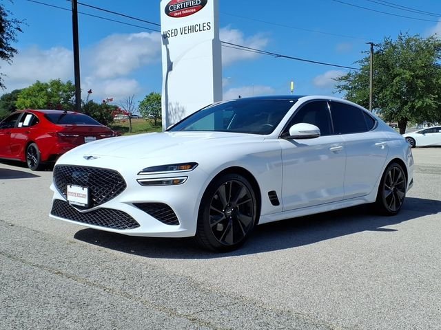 Used 2023 White Genesis 2.0T image 3