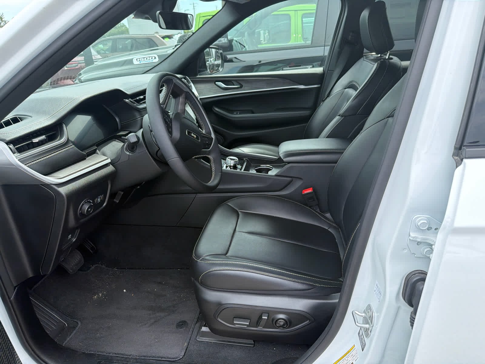Used 2025 Bright White Clearcoat Jeep Limited image 7