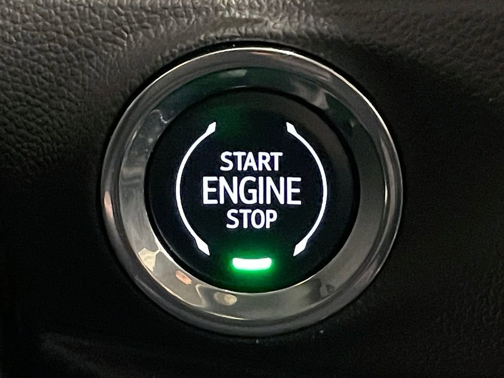 Used 2023 Cinnabar Metallic Buick Select image 30