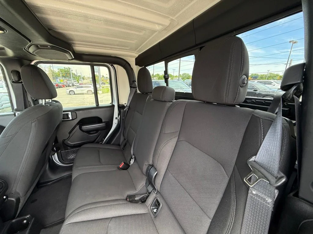 2023 Jeep Gladiator Sport S - Photo 24