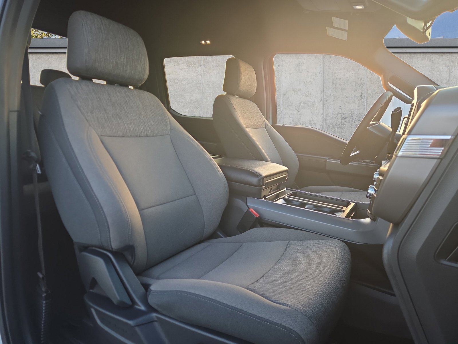 Certified Used 2024 Avalanche Ford XLT image 15