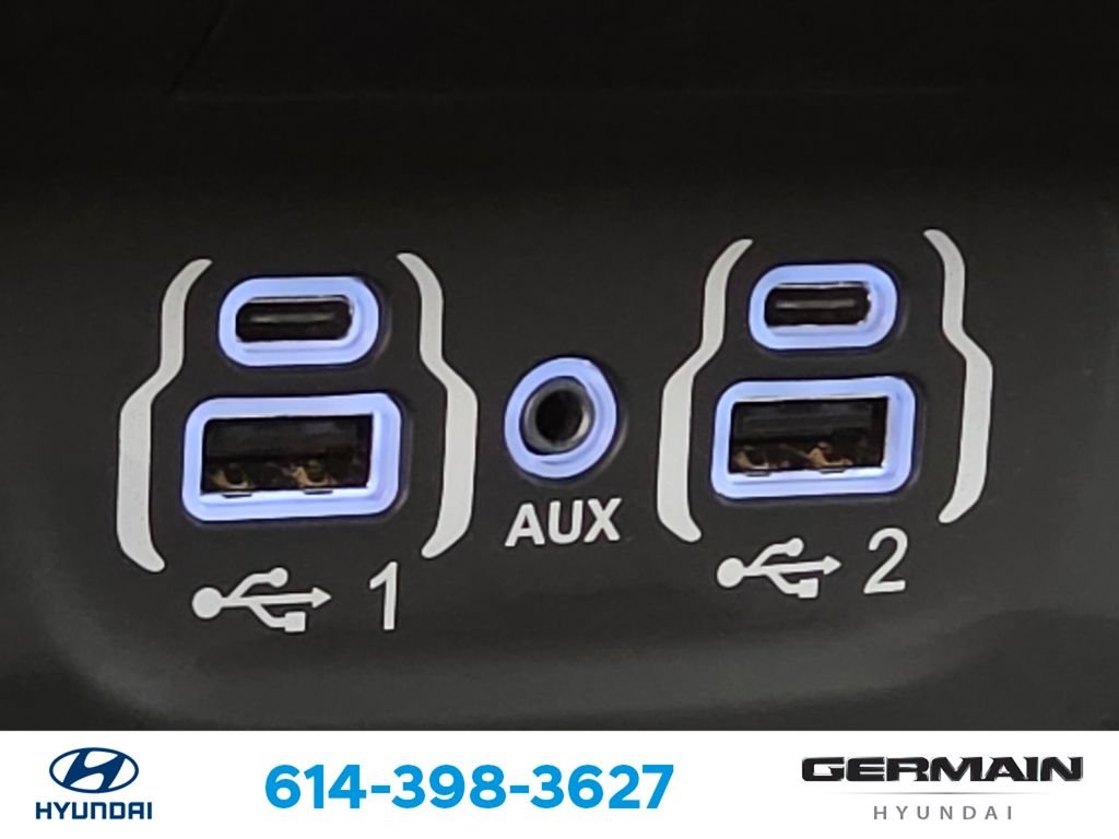 Used 2023 White Ram Laramie image 31