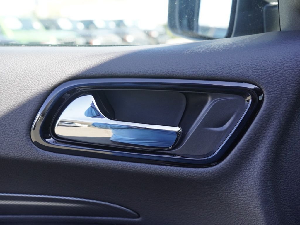 New 2026 White Knuckle Clear-Coat Exterior Paint Dodge GT HEMI V8 image 10