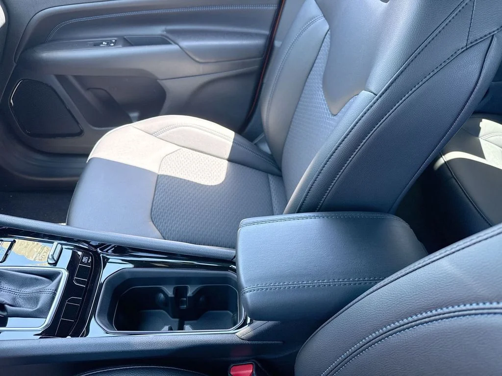New 2026 Joose Exterior Paint Jeep Latitude image 18