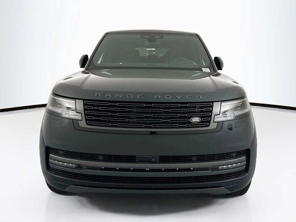 New 2026 British Racing Green Land Rover SE image 2