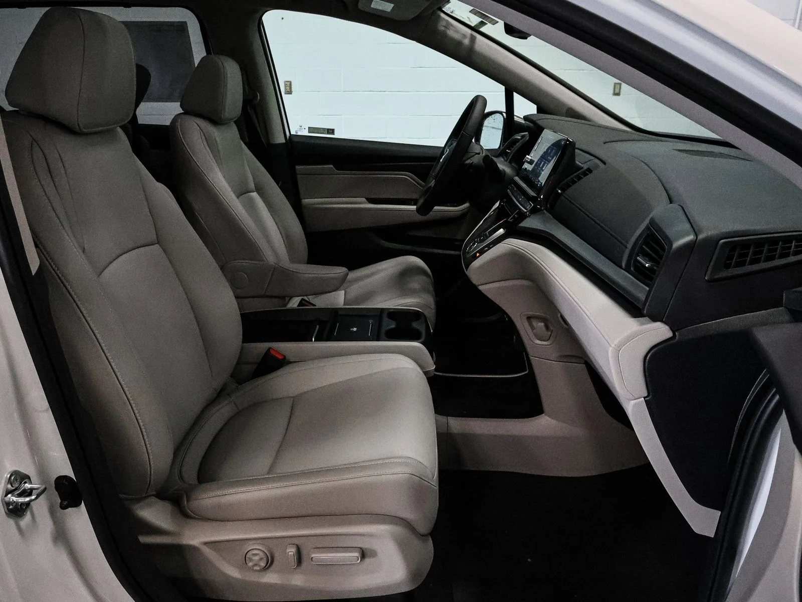 2026 Honda Odyssey EX-L - Photo 21