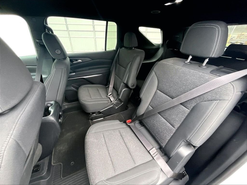 Used 2024 Summit White Chevrolet  image 15