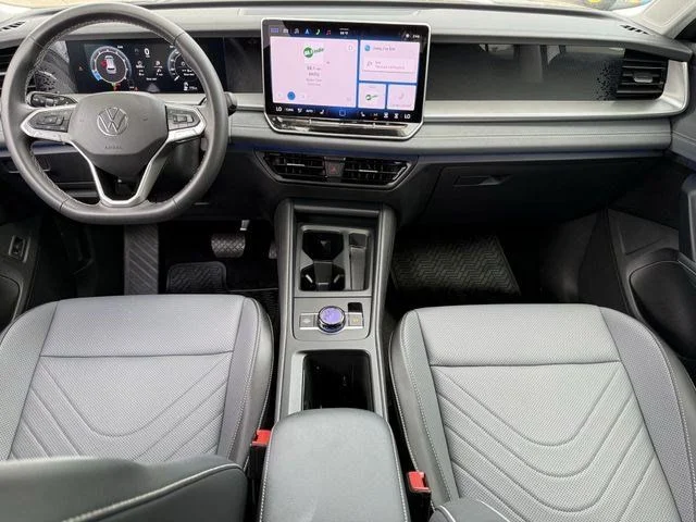 Certified Used 2025 Silver Volkswagen 2.0T SE image 9