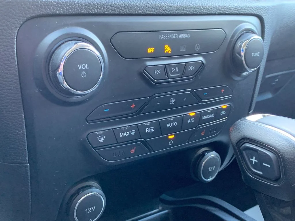 Used 2021 Blue Ford XLT image 24