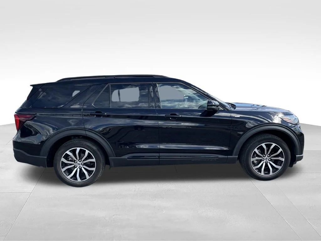 Used 2026 Black Ford ST-Line image 4
