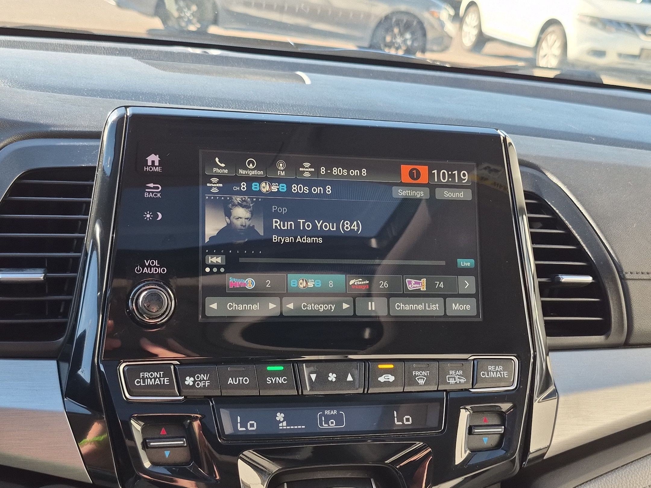 Certified Used 2019 Silver Honda EX-L Auto image 25