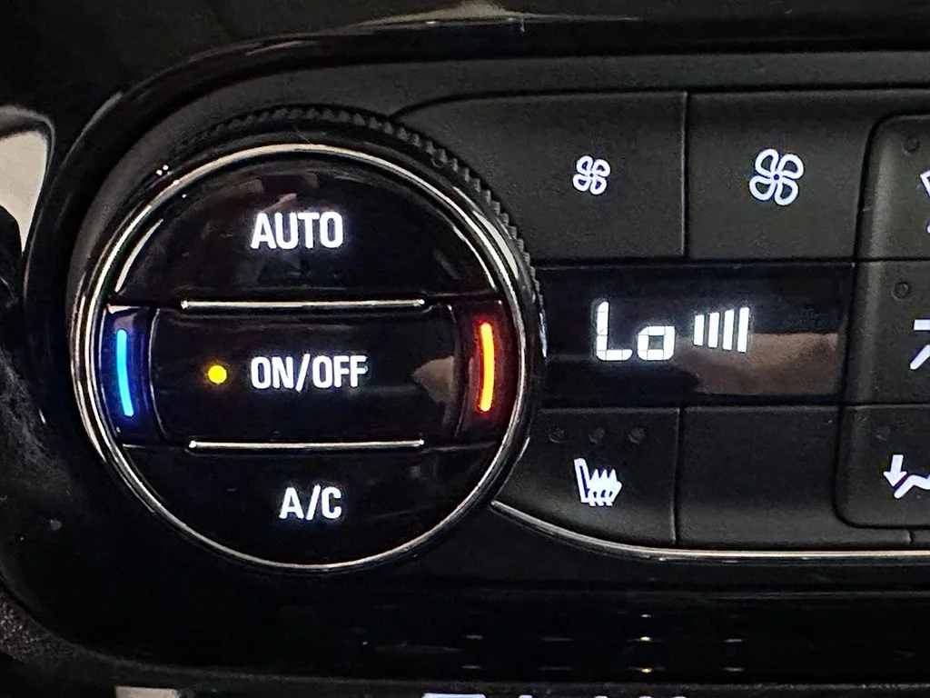 Used 2021 Black Buick Select image 31