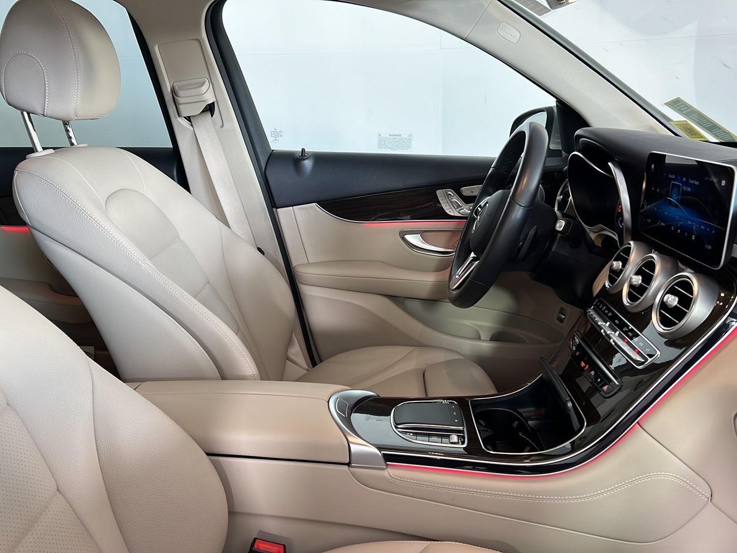 Used 2020 Mojave Silver Metallic Mercedes-Benz GLC 300 image 8