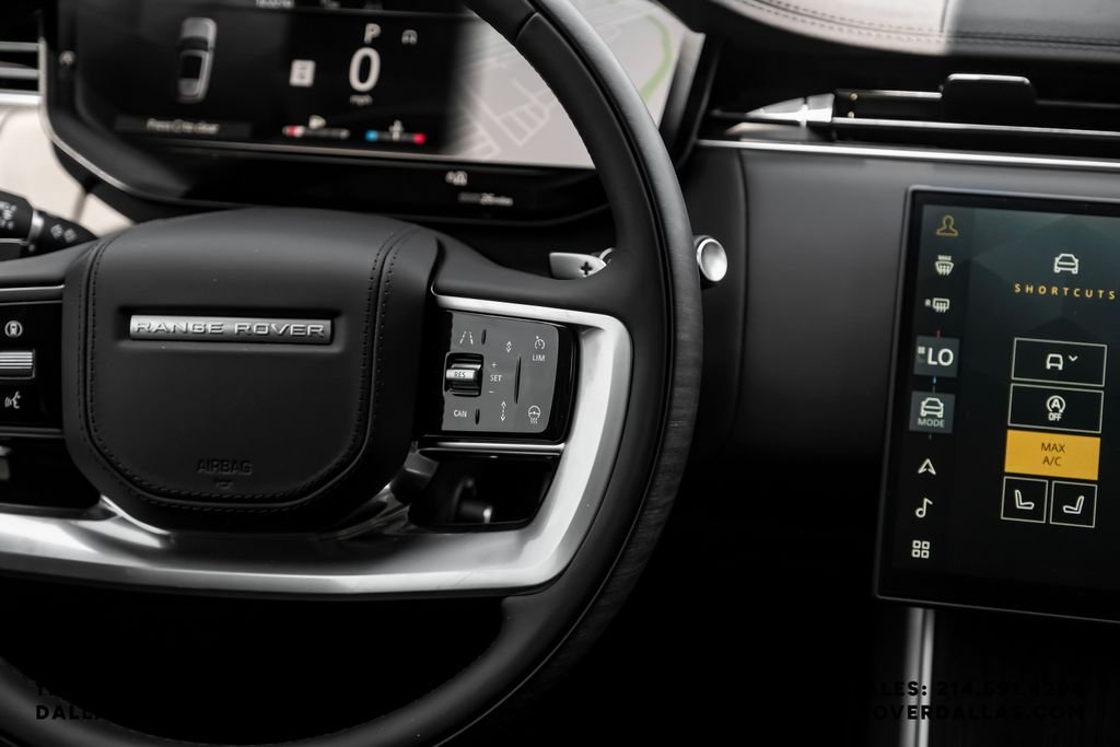 New 2026 1le Land Rover SE image 14