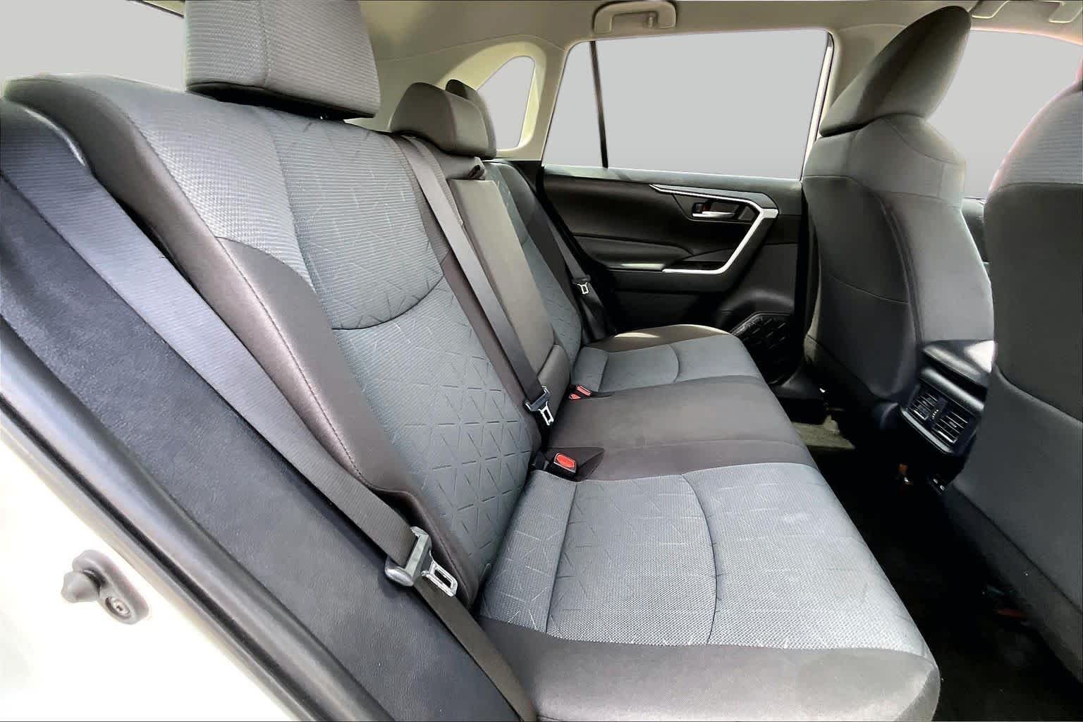 Used 2025 Ice Cap Toyota XLE image 21