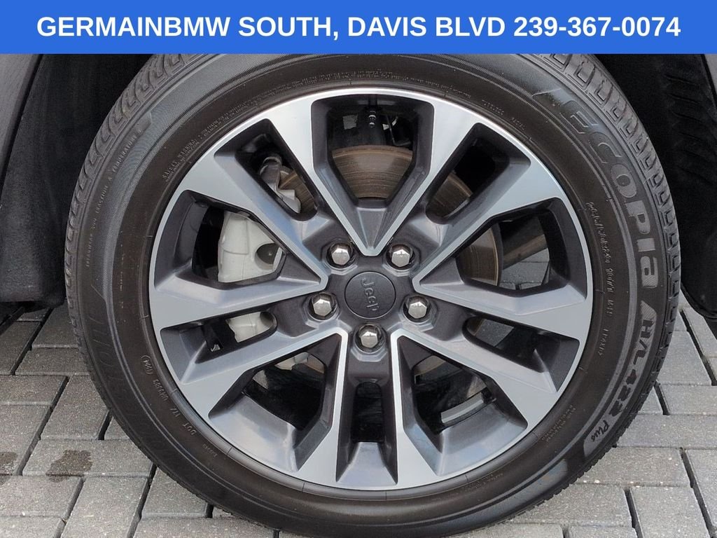 Used 2024 Gray Metallic Jeep Overland image 12