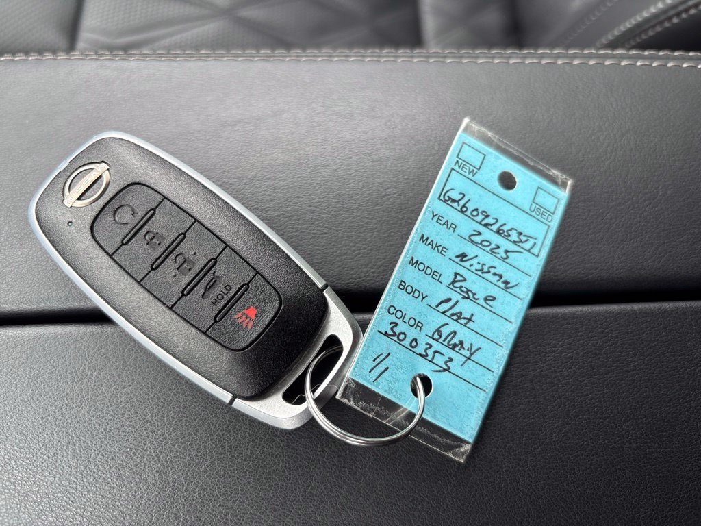 Used 2025 Gray Nissan Platinum image 34