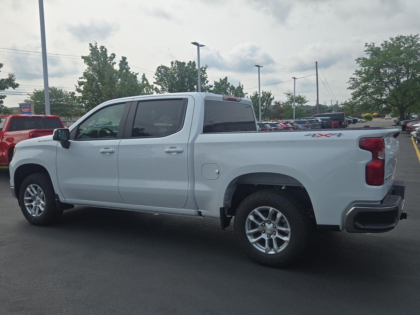 Used 2026 Summit White Chevrolet LT image 2